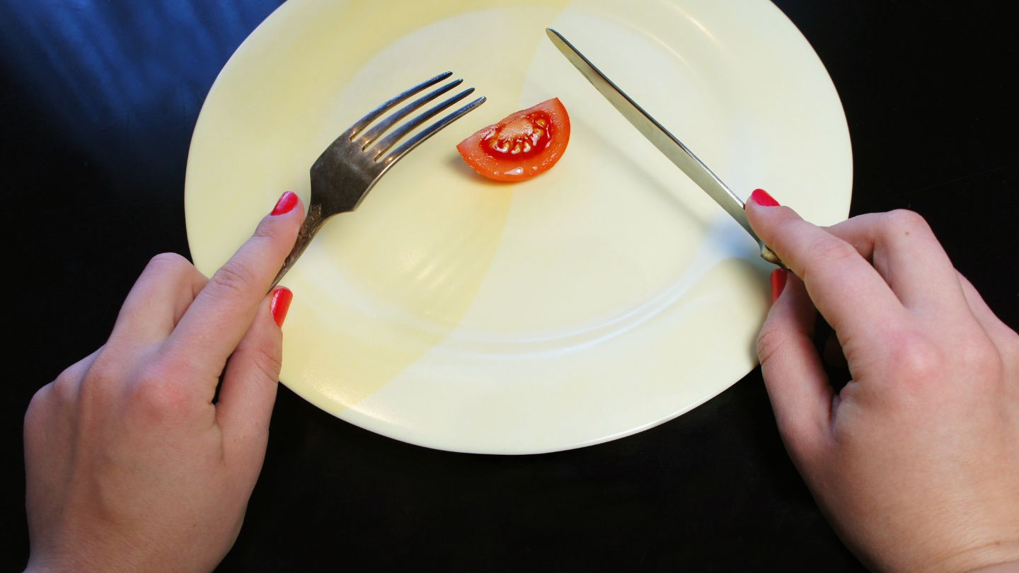 DIETAS RESTRICTIVAS PARA LA PÉRDIDA DE PESO Y EL EFECTO REBOTE